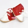 Accessoires pour poupée Nines d'Onil 30 cm - Mia - Chaussures à lacets blanches et rouges