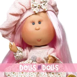Poupée Nines d'Onil 23 cm - Little Mia avec des cheveux roses lisses et une robe à fleurs