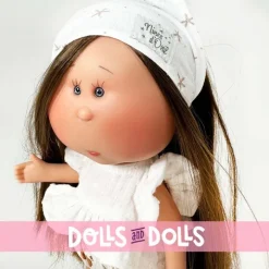 Poupée Nines d'Onil 30 cm - Mia brune avec t-shirt blanc, pantalon imprimé et mascotte