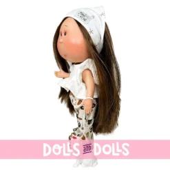 Poupée Nines d'Onil 30 cm - Mia brune avec t-shirt blanc, pantalon imprimé et mascotte